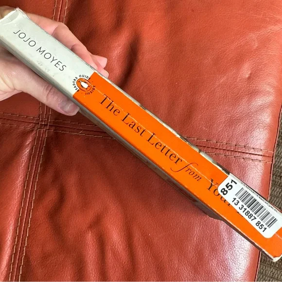 The Last Letter from your Lover by JoJo Moyes - Picture 2 of 3